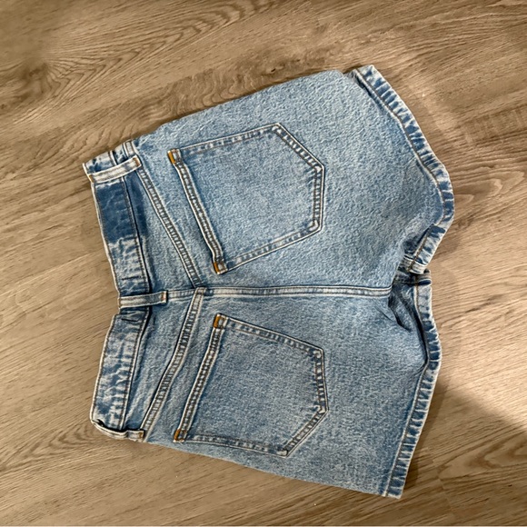 Abercrombie High Rise Dad Shorts - Picture 3 of 3